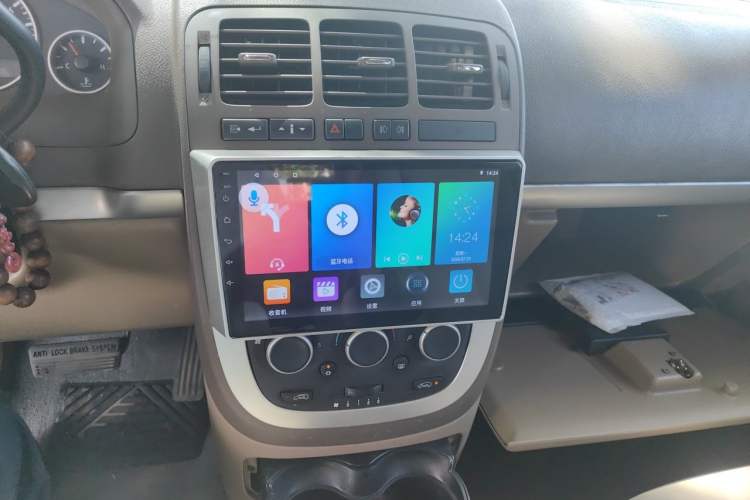 Used Buick GL8 2014 2.4L Classic Edition Audio And AC Panel