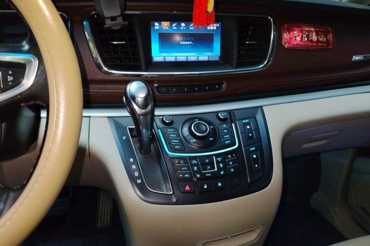 Used Buick GL8 2014 3.0L XT Luxury Business Flagship Edition Audio And AC Panel