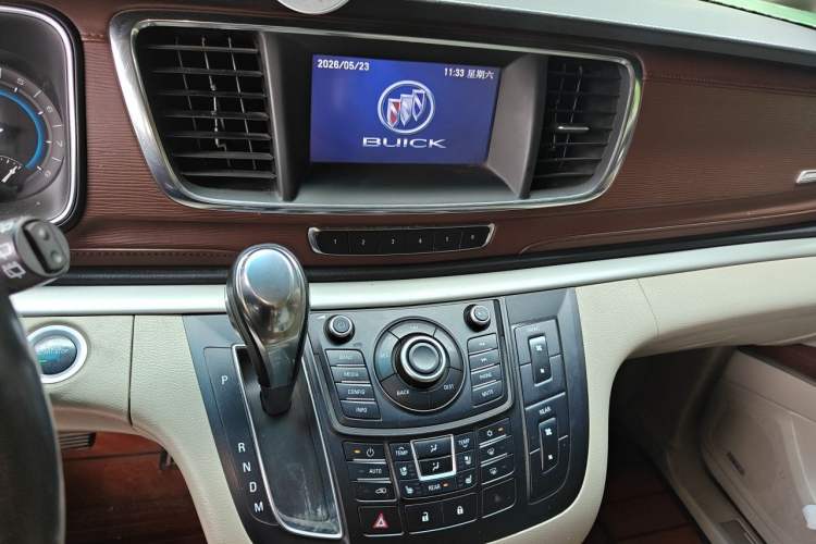Used Buick GL8 2014 3.0L XT Luxury Business Flagship Edition Audio And AC Panel