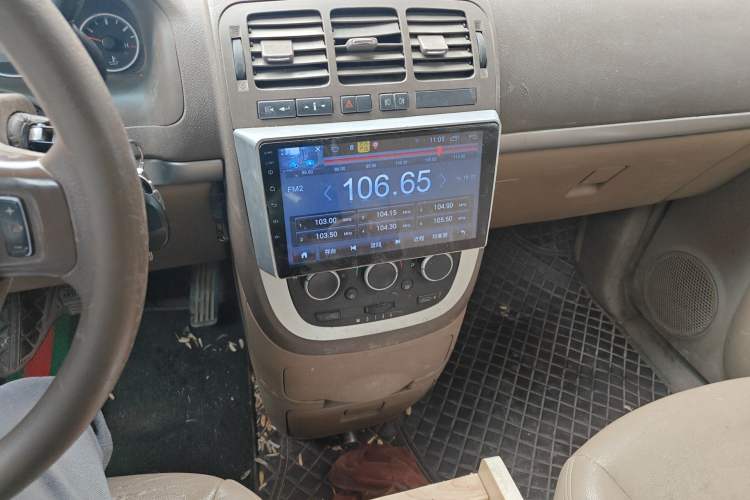 Used Buick GL8 2014 2.4L Classic Edition Audio And AC Panel