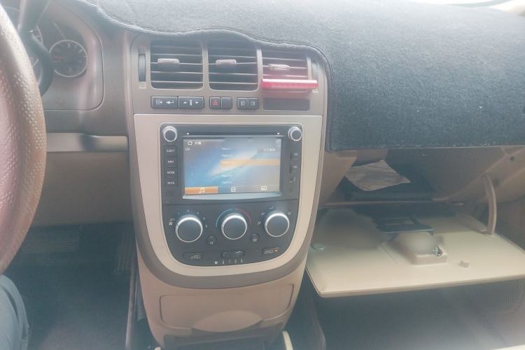 Used Buick GL8 2014 2.4L Classic Edition Audio And AC Panel
