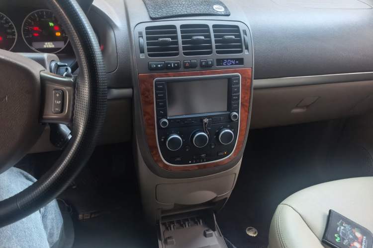 Used Buick GL8 2014 2.4L Classic Edition Audio And AC Panel