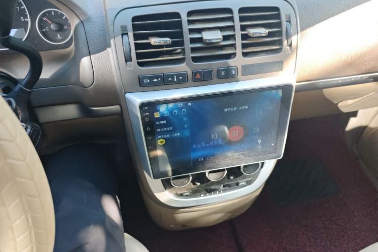 Used Buick GL8 2014 2.4L Comfort Edition Audio And AC Panel