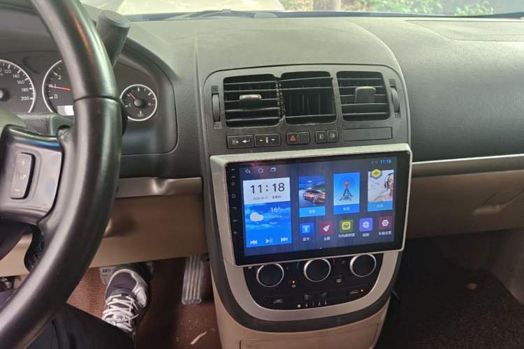 Used Buick GL8 2014 2.4L Executive Edition Audio And AC Panel
