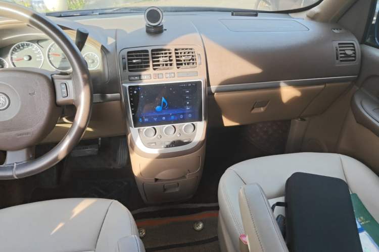 Used Buick GL8 2014 2.4L Classic Edition Audio And AC Panel