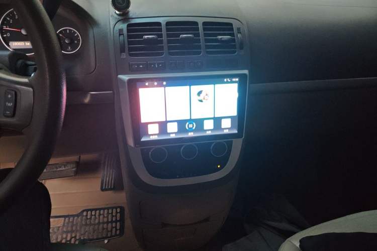 Used Buick GL8 2014 2.4L Classic Edition Audio And AC Panel