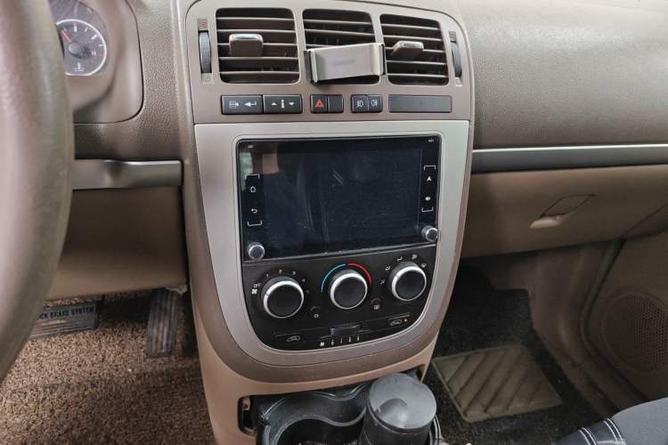 Used Buick GL8 2014 2.4L Comfort Edition Audio And AC Panel