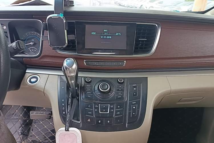 Used Buick GL8 2014 2.4L CT Luxury Business Comfort Edition Audio And AC Panel