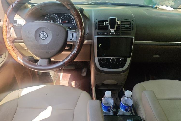 Used Buick GL8 2014 2.4L Classic Edition Center Console