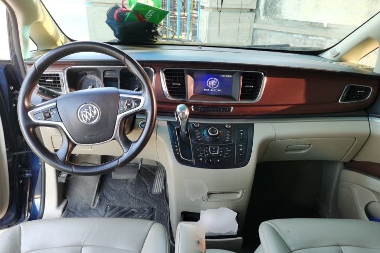 Used Buick GL8 2014 3.0L GT Luxury Business Haoya Edition Center Console