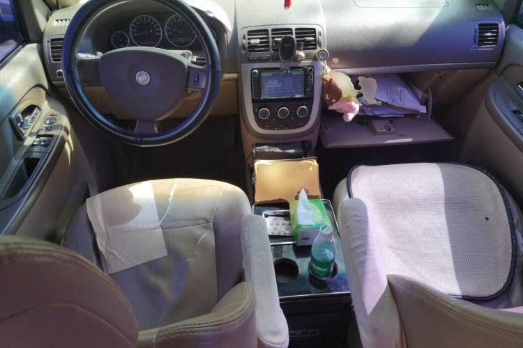 Used Buick GL8 2014 2.4L Classic Edition Center Console