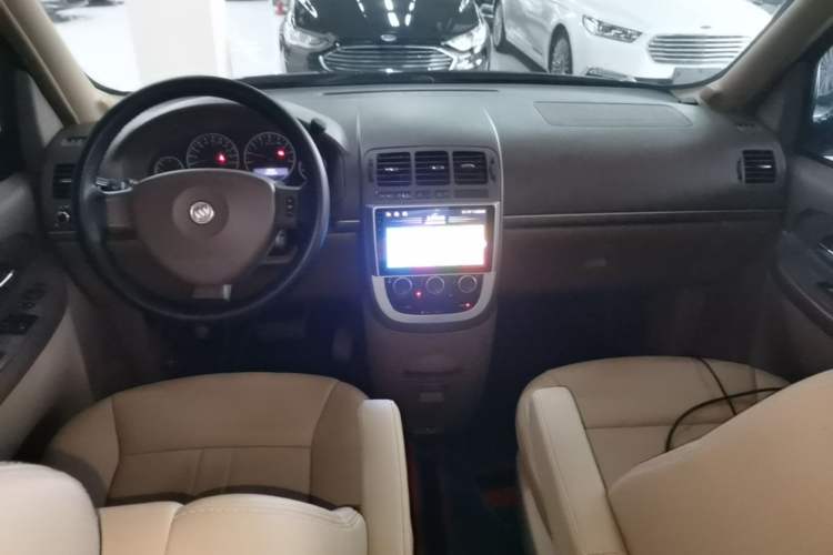 Used Buick GL8 2014 2.4L Classic Edition Center Console