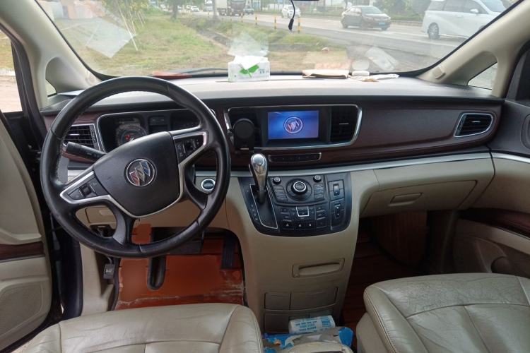 Used Buick GL8 2014 2.4L LT Luxury Business Executive Edition Center Console