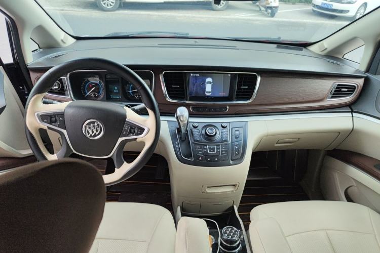 Used Buick GL8 2014 2.4L CT Luxury Business Comfort Edition Center Console