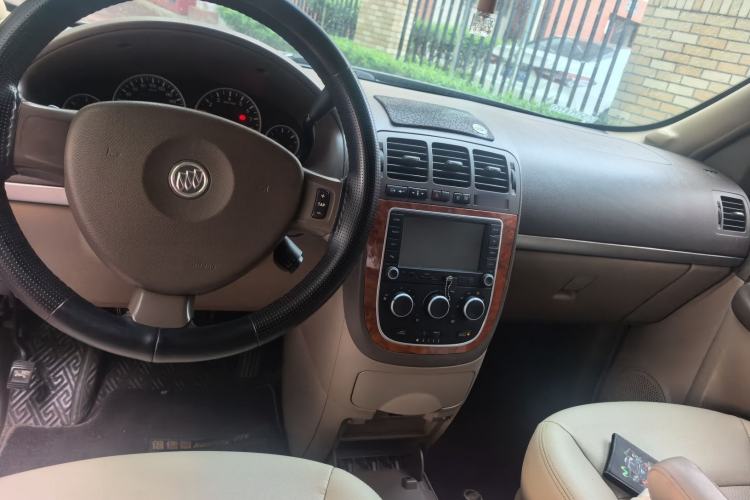 Used Buick GL8 2014 2.4L Classic Edition Center Console