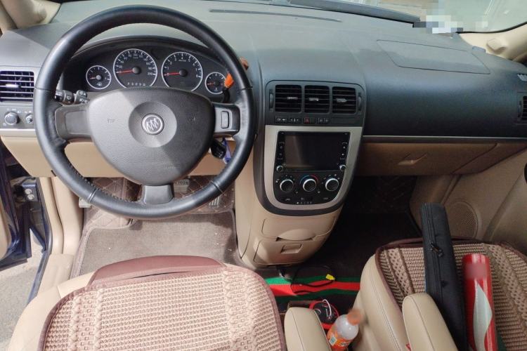 Used Buick GL8 2014 2.4L Executive Edition Center Console