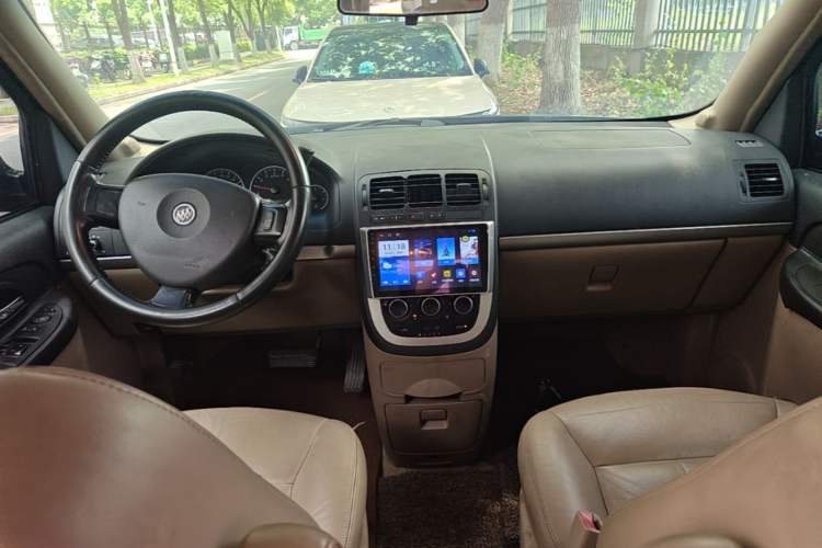 Used Buick GL8 2014 2.4L Executive Edition Center Console