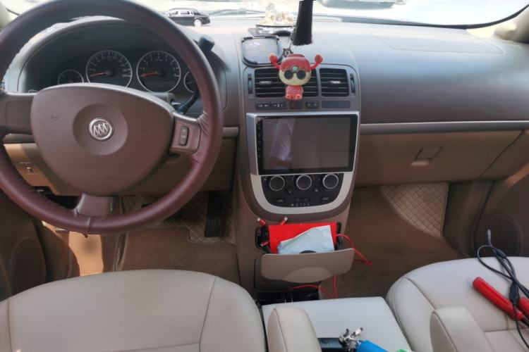 Used Buick GL8 2014 2.4L Classic Edition Center Console