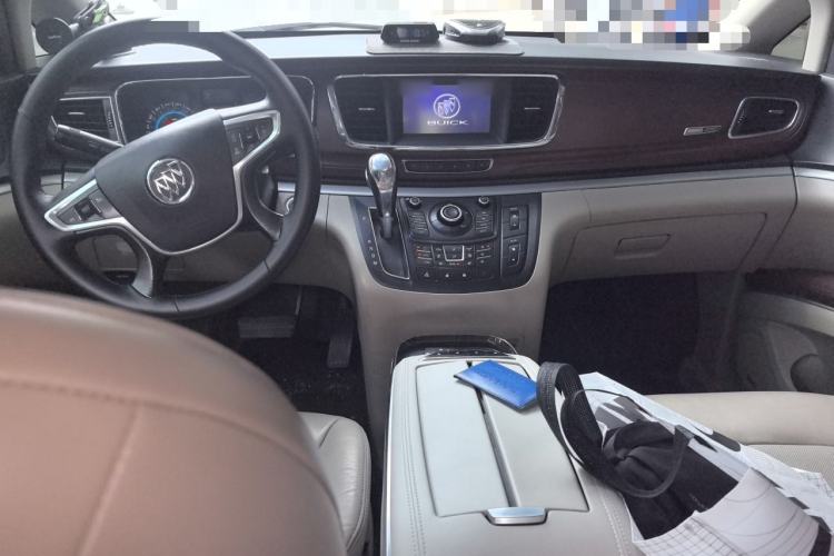 Used Buick GL8 2014 3.0L XT Luxury Business Flagship Edition Center Console