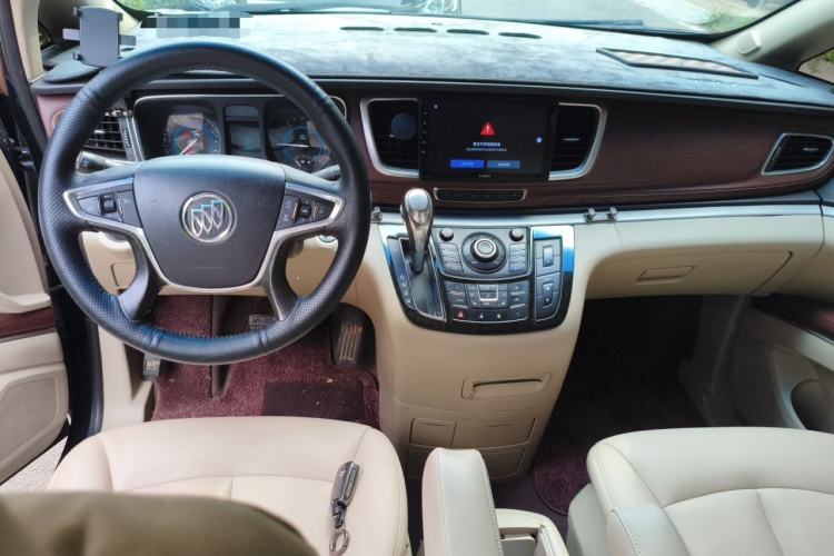 Used Buick GL8 2014 3.0L GT Luxury Business Haoya Edition Center Console