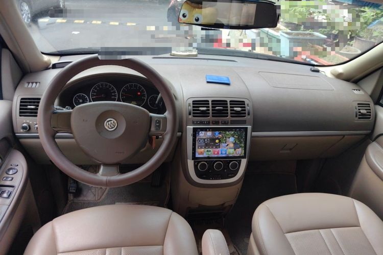 Used Buick GL8 2014 2.4L Comfort Edition Center Console