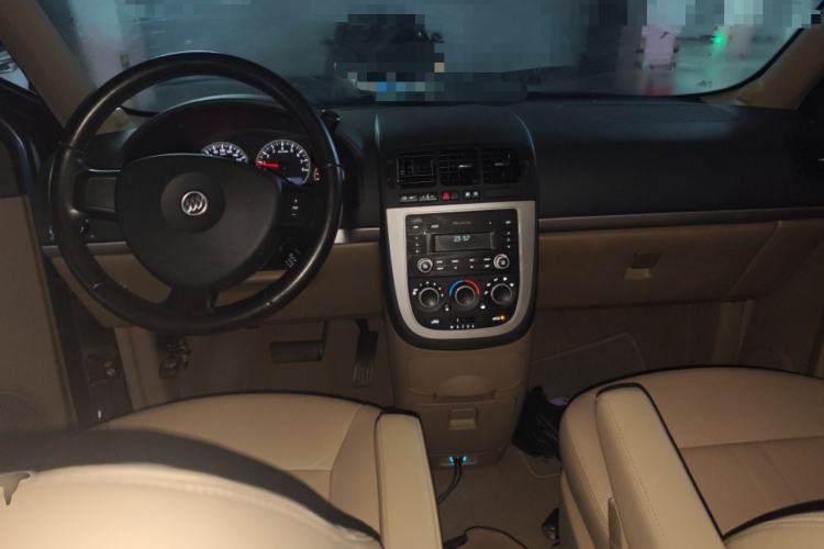 Used Buick GL8 2014 2.4L Executive Edition Center Console
