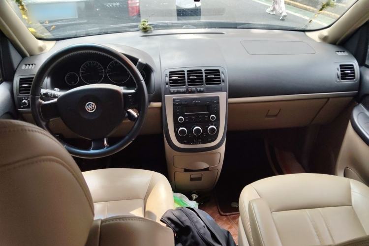 Used Buick GL8 2014 2.4L Executive Edition Center Console