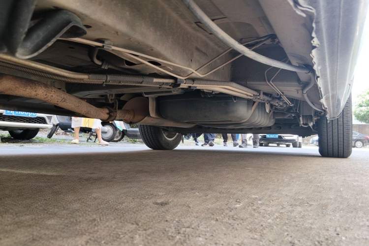 Used Buick GL8 2014 2.4L Executive Edition Chassis Front Left