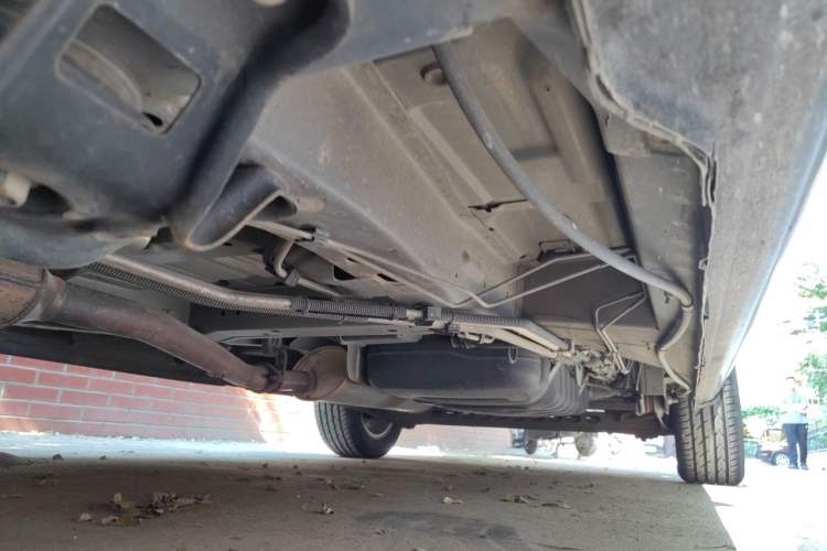 Used Buick GL8 2014 2.4L Executive Edition Chassis Front Left