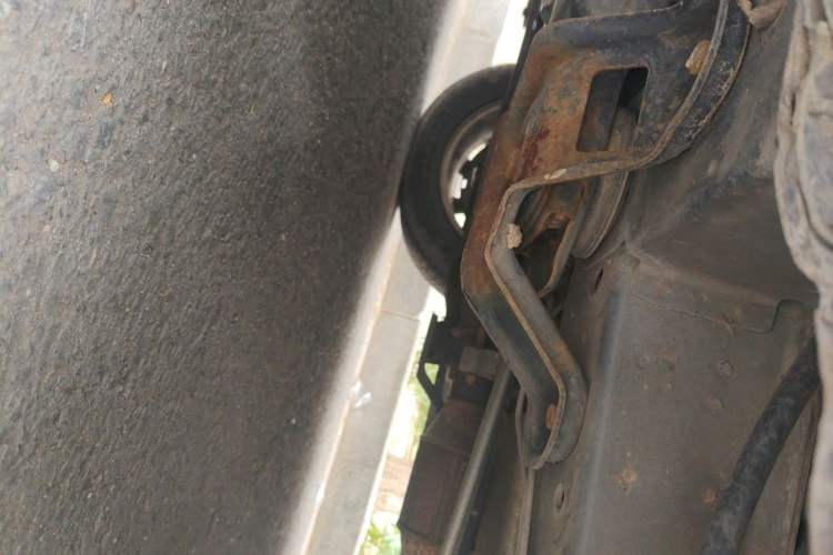 Used Buick GL8 2014 2.4L Classic Edition Chassis Front Left