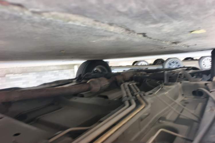Used Buick GL8 2014 2.4L Classic Edition Chassis Front Left