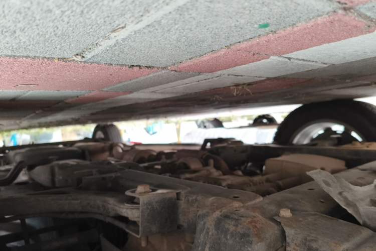 Used Buick GL8 2014 2.4L Comfort Edition Chassis Front Left