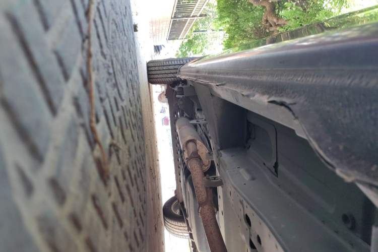 Used Buick GL8 2014 2.4L Executive Edition Chassis Front Right