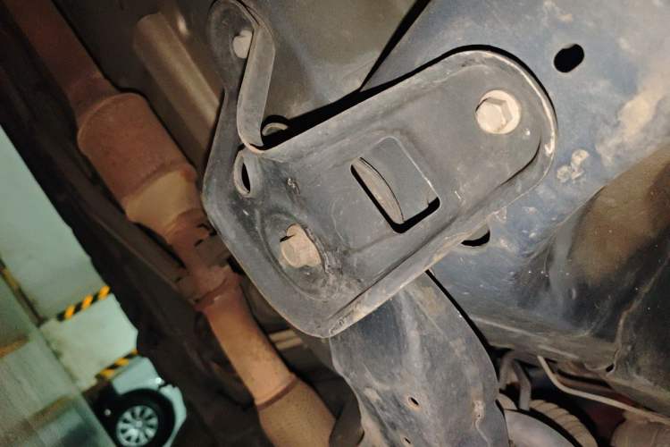 Used Buick GL8 2014 2.4L Classic Edition Chassis Front Right