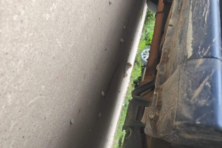 Used Buick GL8 2014 2.4L Executive Edition Chassis Front Right