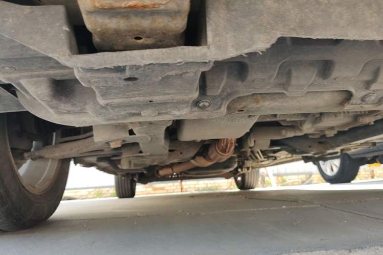 Used Buick GL8 2014 2.4L Executive Edition Chassis Front Right