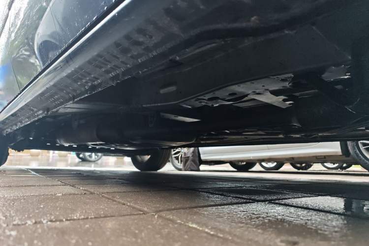 Used Buick GL8 2014 2.4L Comfort Edition Chassis Front Right