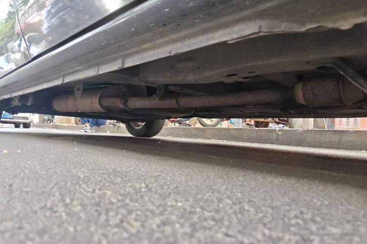 Used Buick GL8 2014 2.4L Executive Edition Chassis Front Right