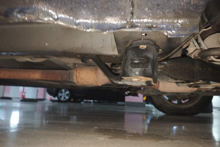 Used Buick GL8 2014 2.4L Executive Edition Chassis Front Right