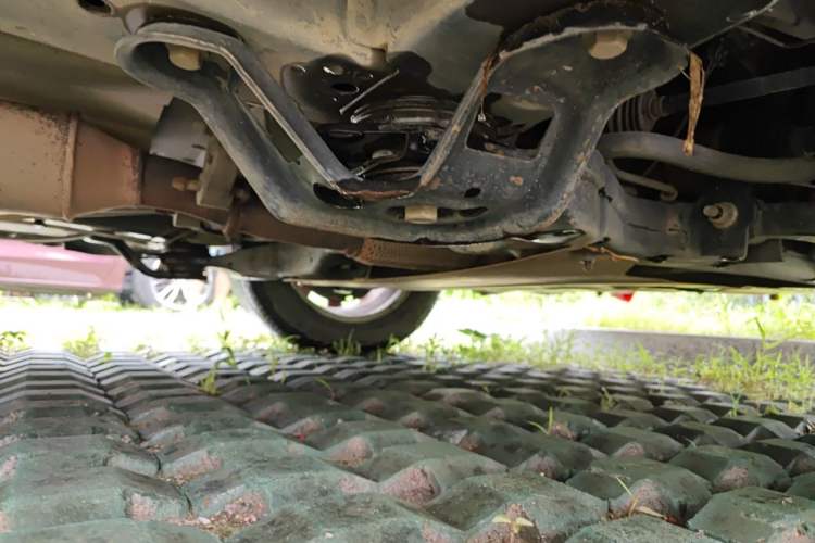 Used Buick GL8 2014 2.4L Classic Edition Chassis Front Right