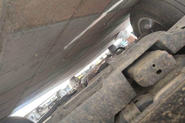 Used Buick GL8 2014 2.4L Classic Edition Chassis Front