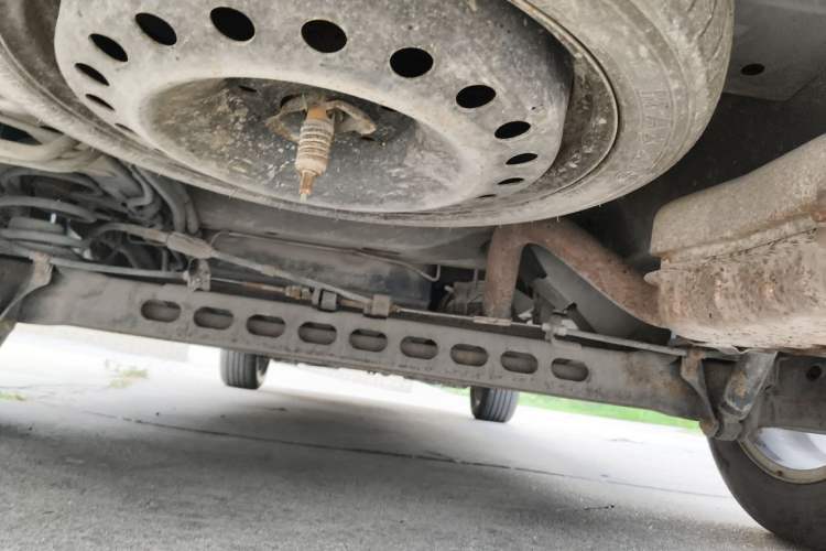 Used Buick GL8 2014 2.4L Classic Edition Chassis Rear