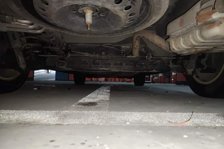 Used Buick GL8 2014 2.4L Comfort Edition Chassis Rear
