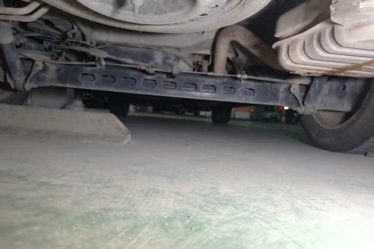 Used Buick GL8 2014 2.4L Classic Edition Chassis Rear