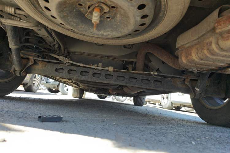 Used Buick GL8 2014 2.4L Classic Edition Chassis Rear
