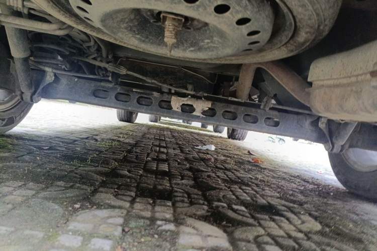 Used Buick GL8 2014 2.4L Classic Edition Chassis Rear