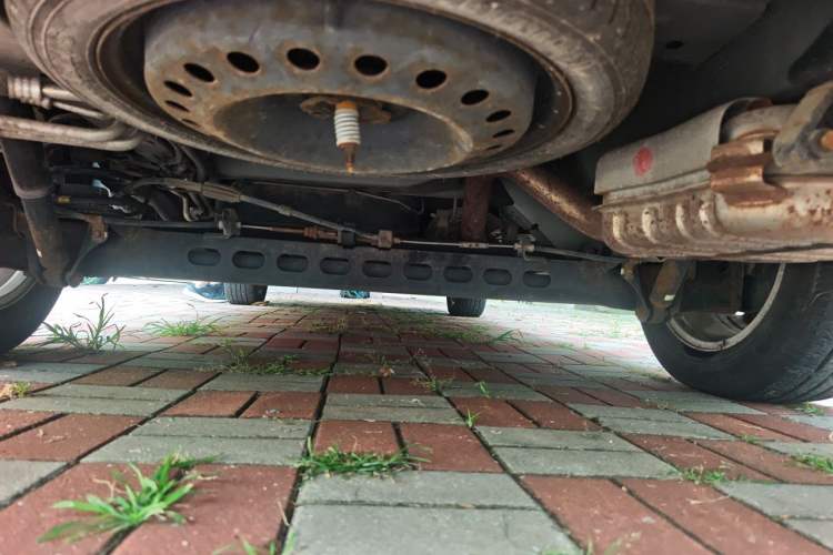 Used Buick GL8 2014 2.4L Classic Edition Chassis Rear