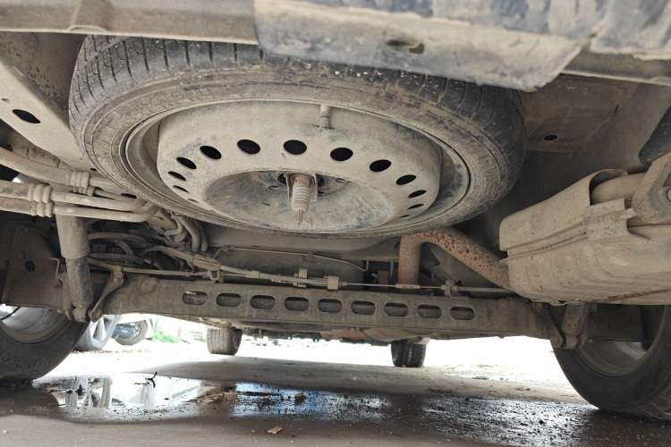 Used Buick GL8 2014 2.4L Classic Edition Chassis Rear