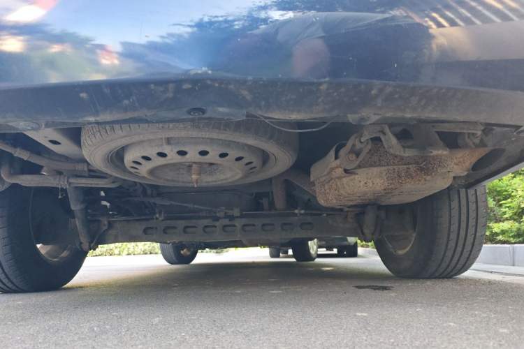 Used Buick GL8 2014 2.4L Comfort Edition Chassis Rear