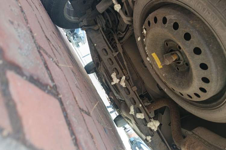 Used Buick GL8 2014 2.4L Classic Edition Chassis Rear